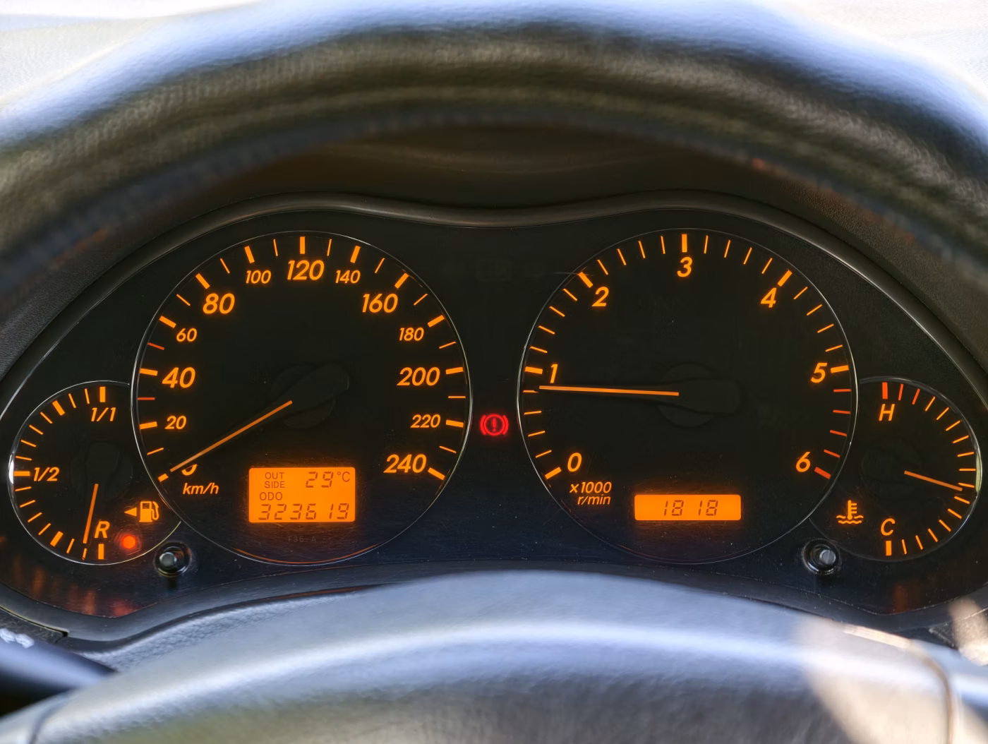 Toyota Avensis фото 16