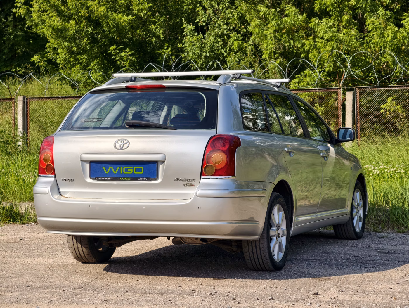 Toyota Avensis фото 7