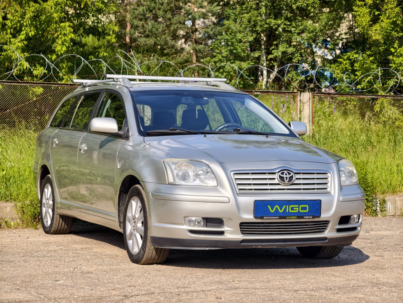 Toyota Avensis фото 2