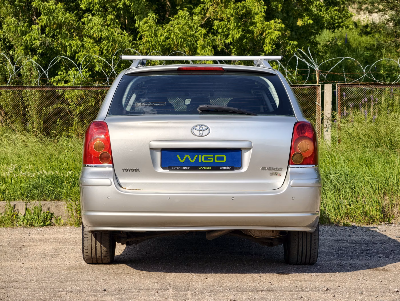 Toyota Avensis фото 6