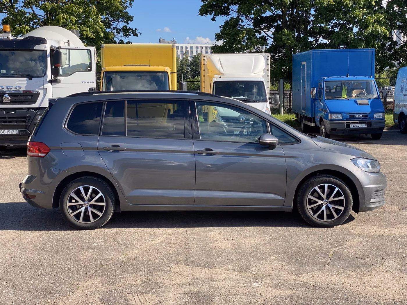 Volkswagen Touran фото 5