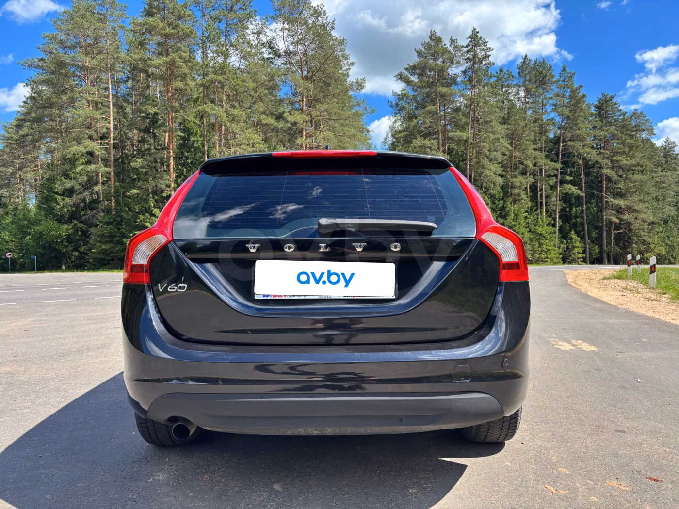 Volvo V60 фото 5