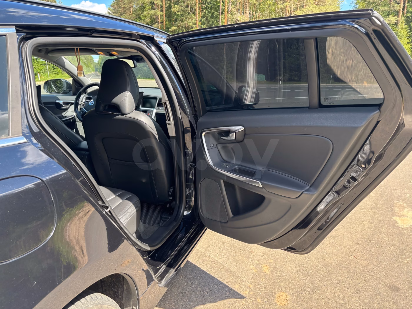 Volvo V60 фото 10
