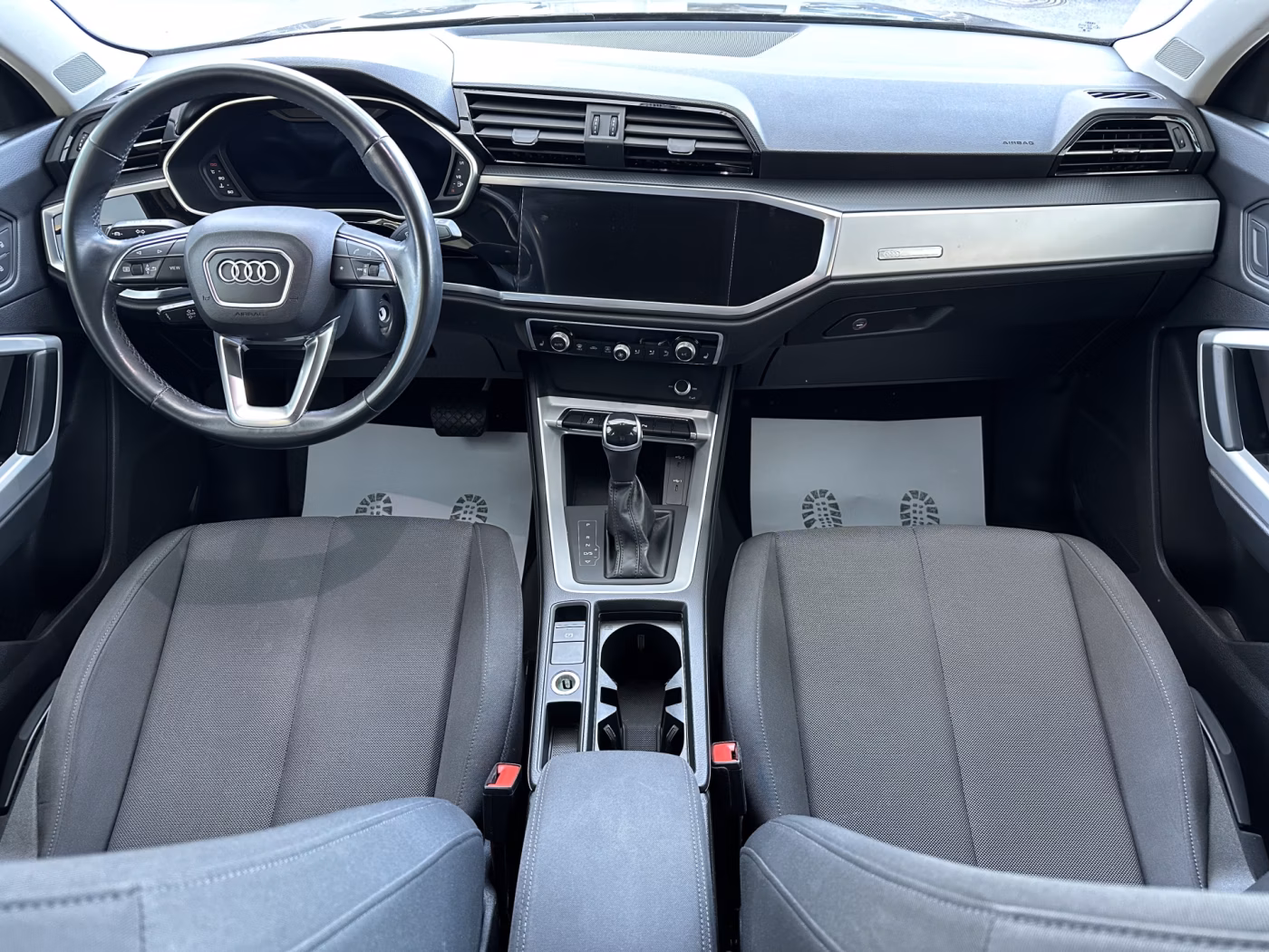Audi Q3 фото 9