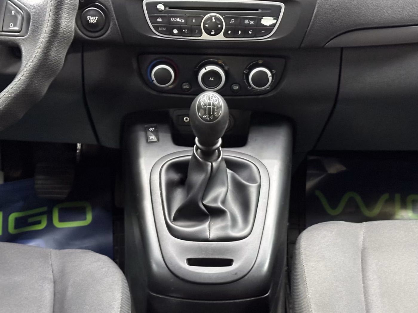 Renault Scenic фото 16