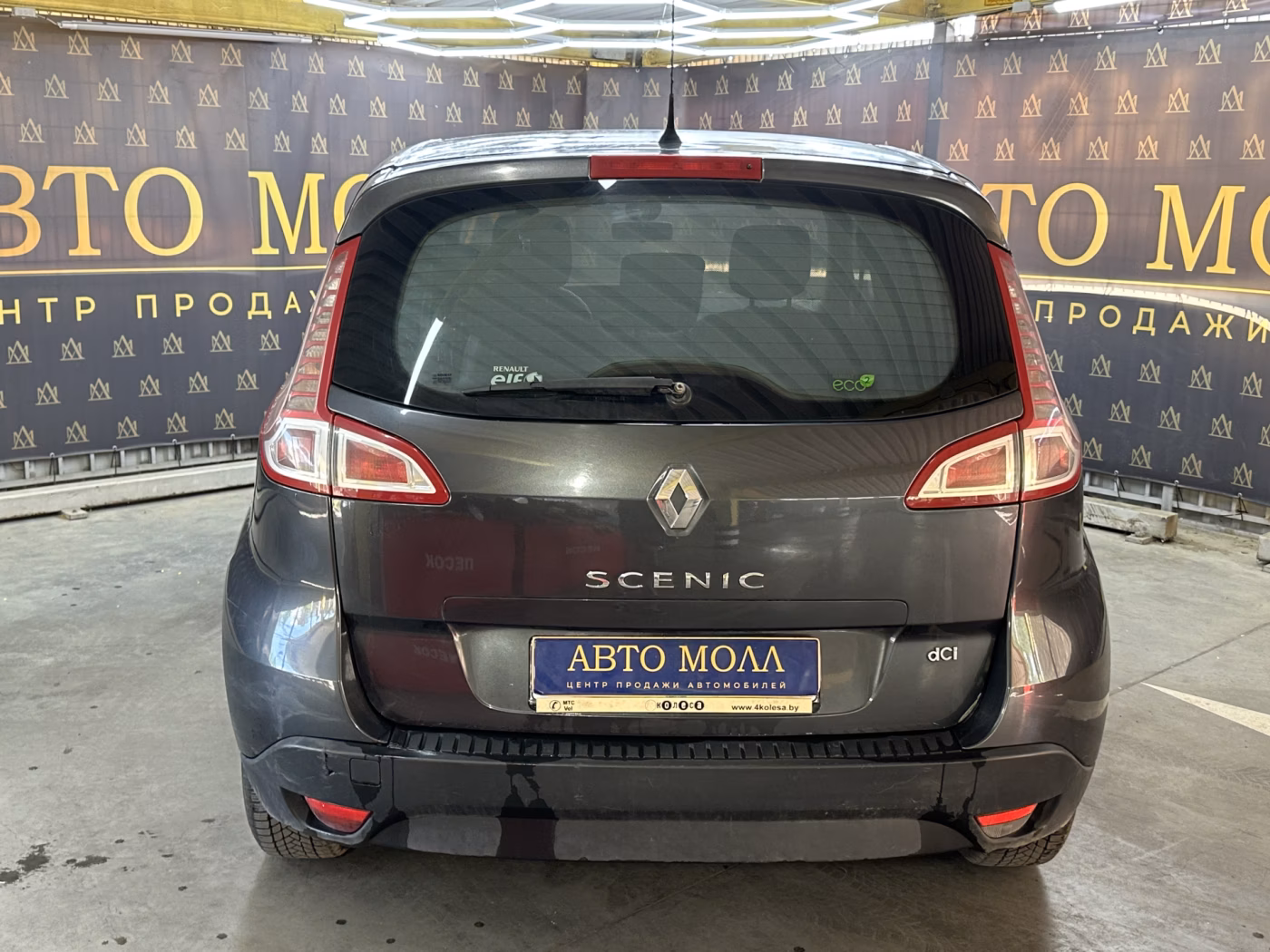 Renault Scenic фото 8