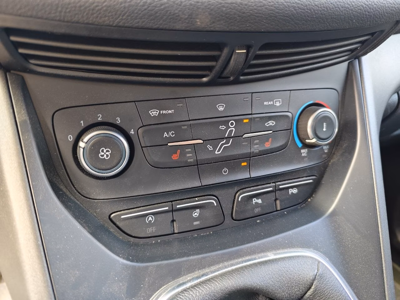 Ford C-MAX фото 16