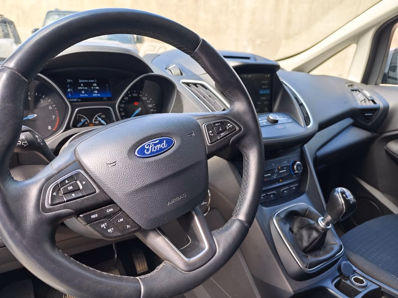 Ford C-MAX фото 12
