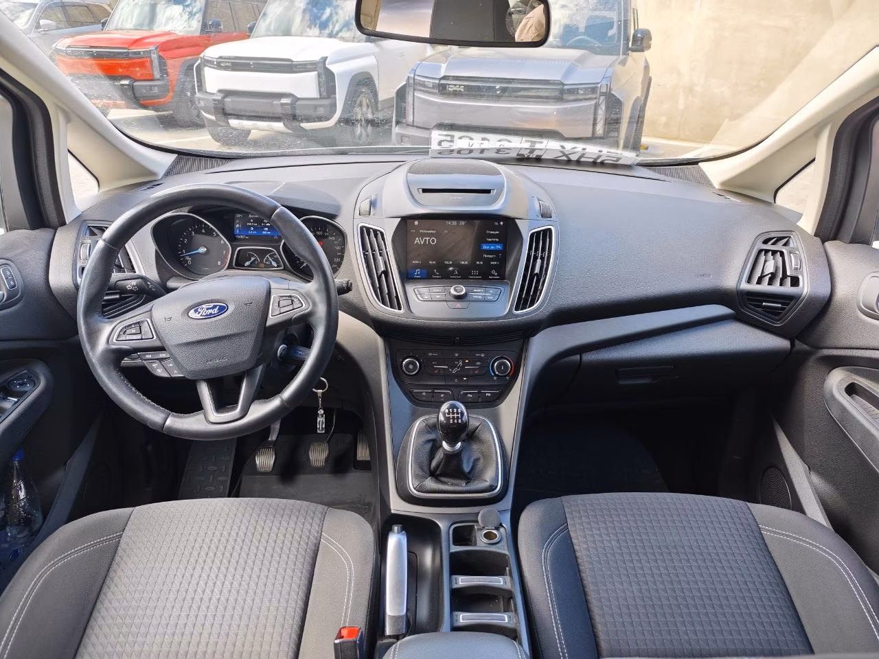 Ford C-MAX фото 11
