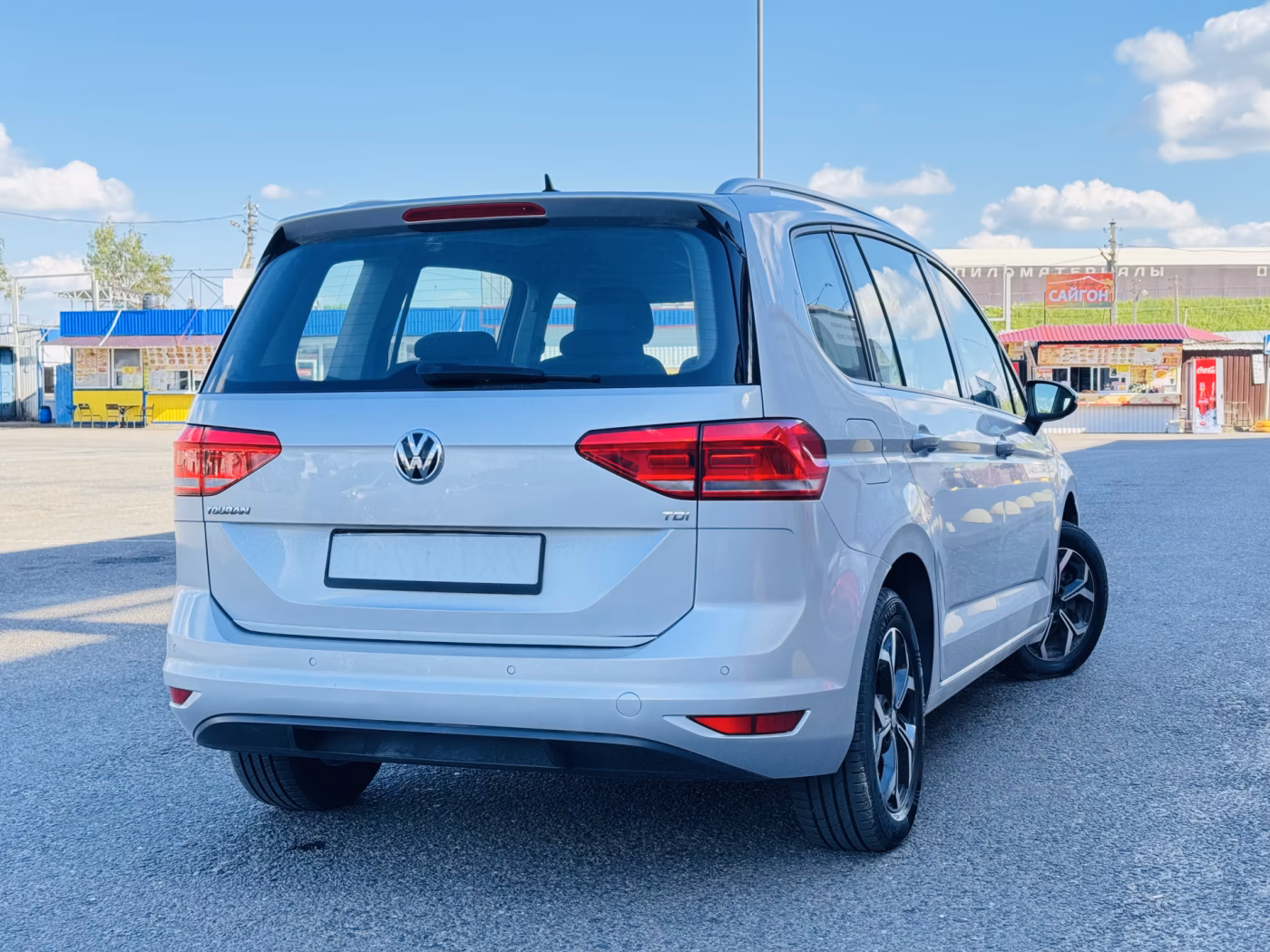 Volkswagen Touran фото 2