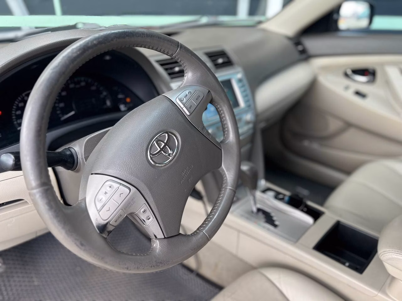 Toyota Camry фото 8