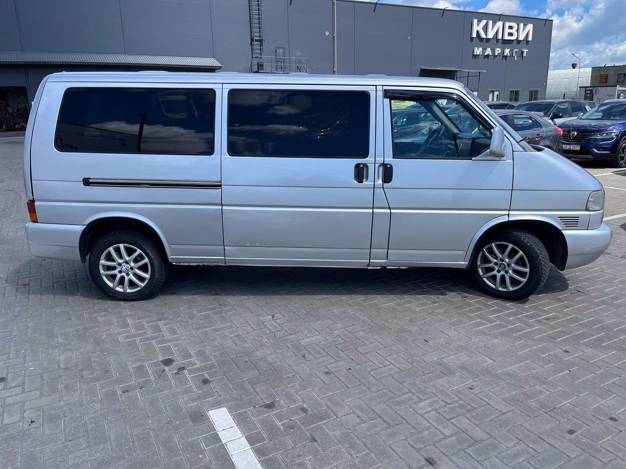 Volkswagen Caravelle фото 4