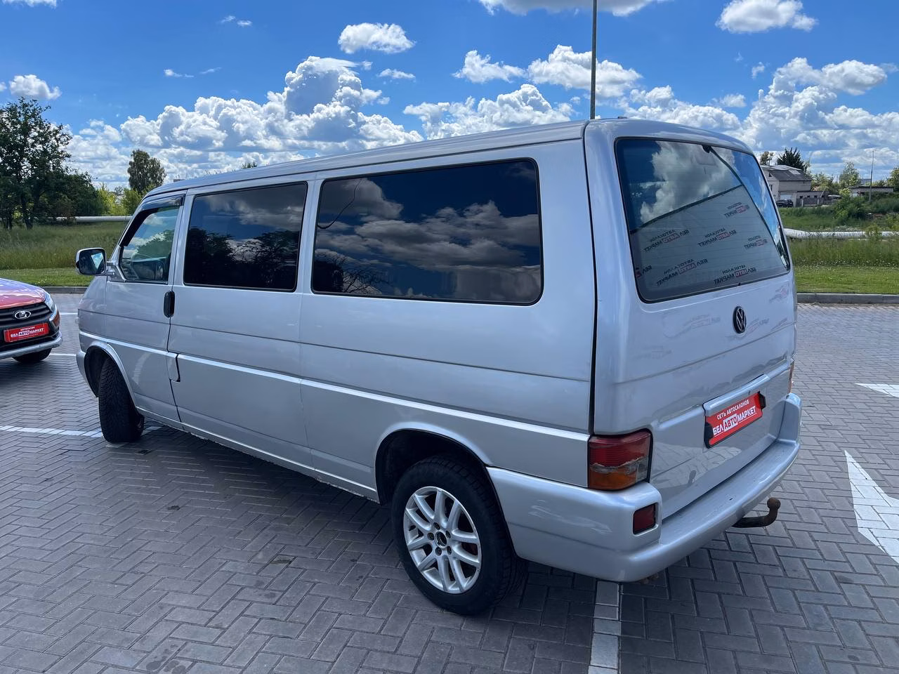 Volkswagen Caravelle фото 7