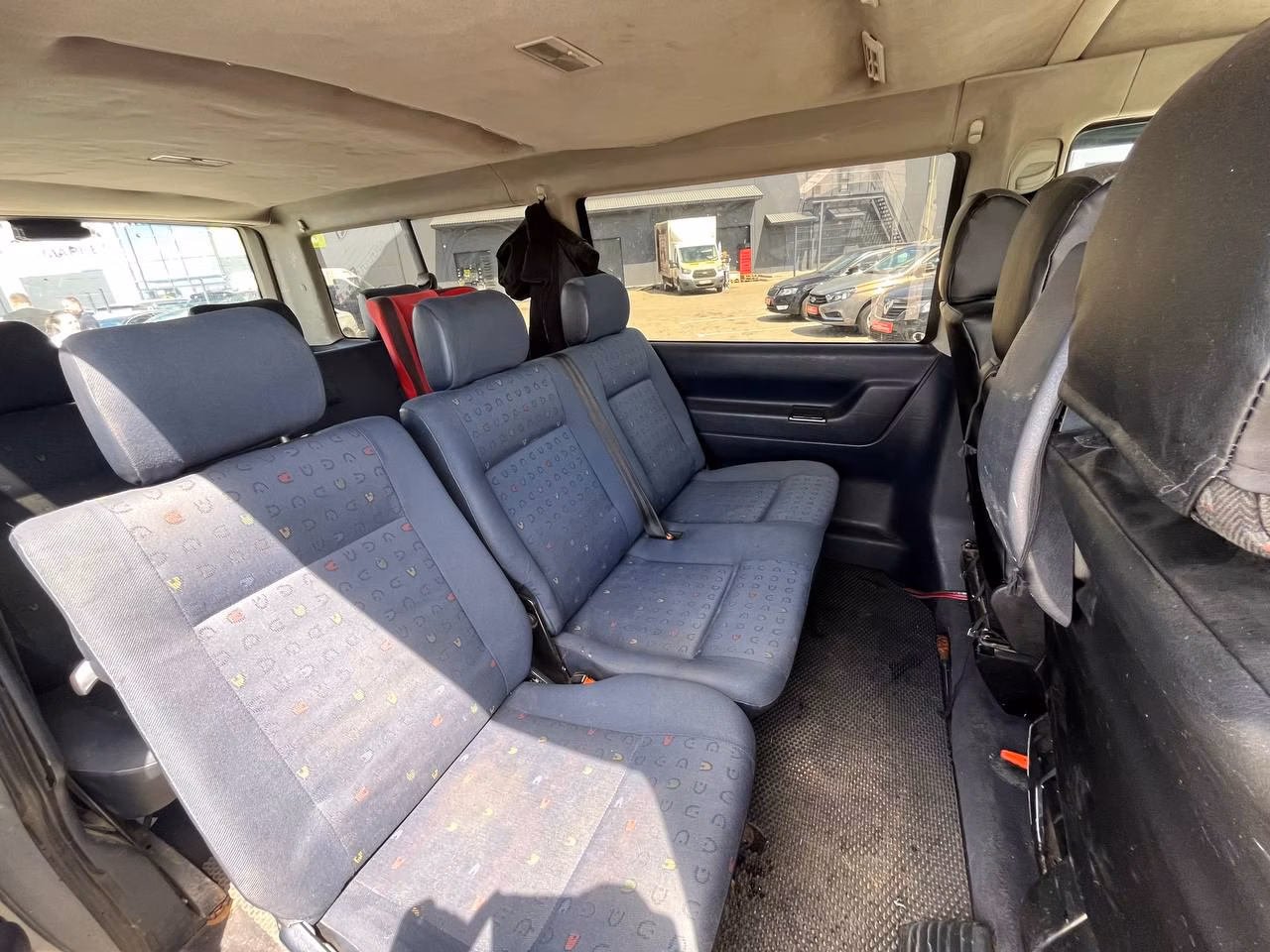 Volkswagen Caravelle фото 11