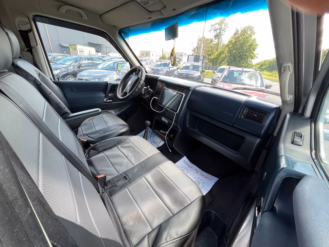 Volkswagen Caravelle фото 12