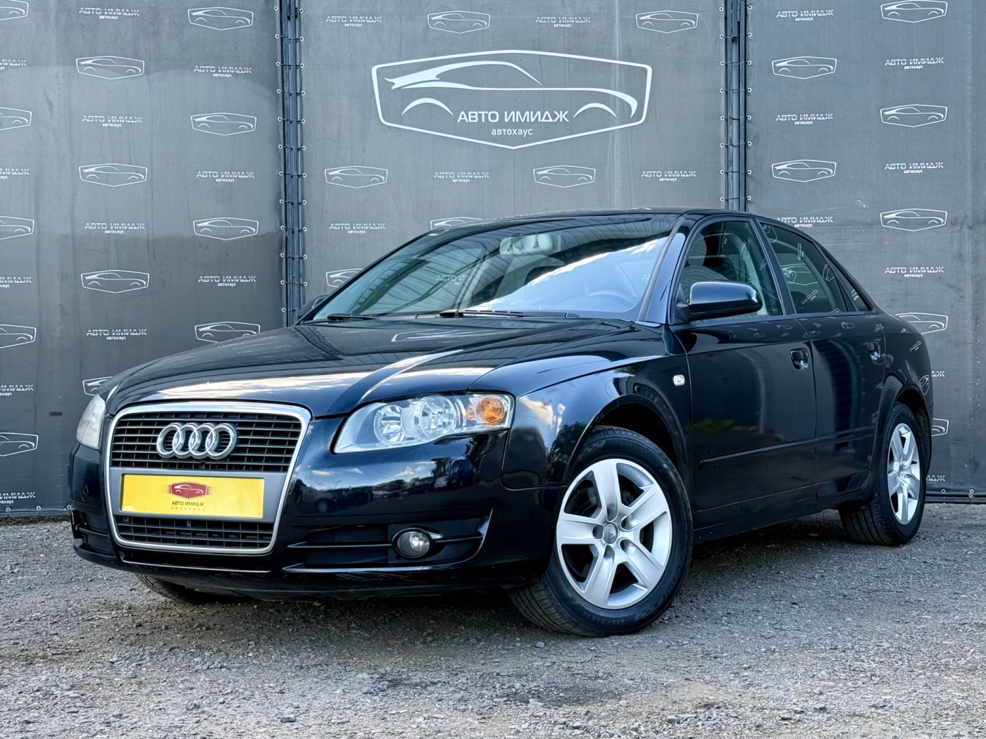Audi A4 фото 3