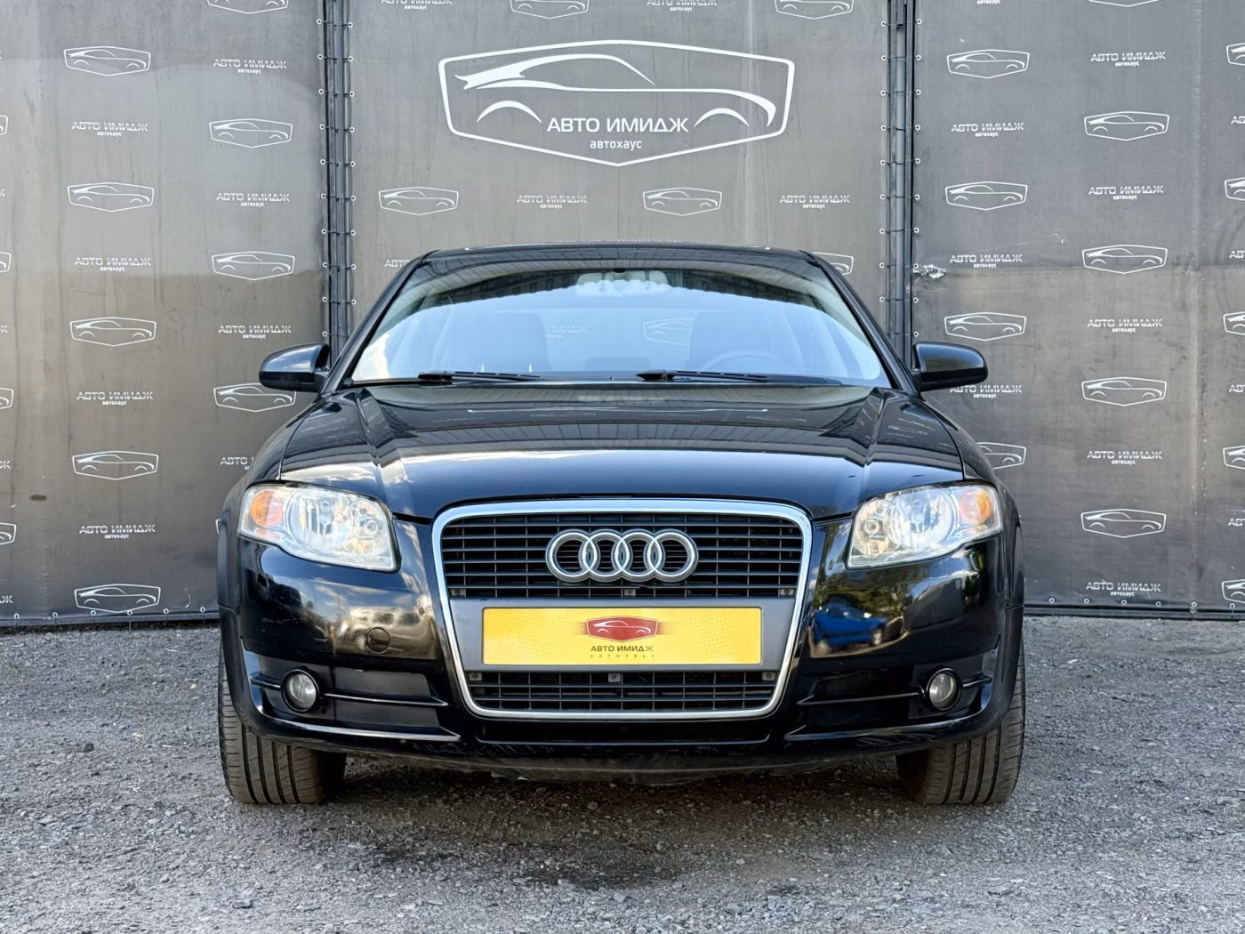 Audi A4 фото 5