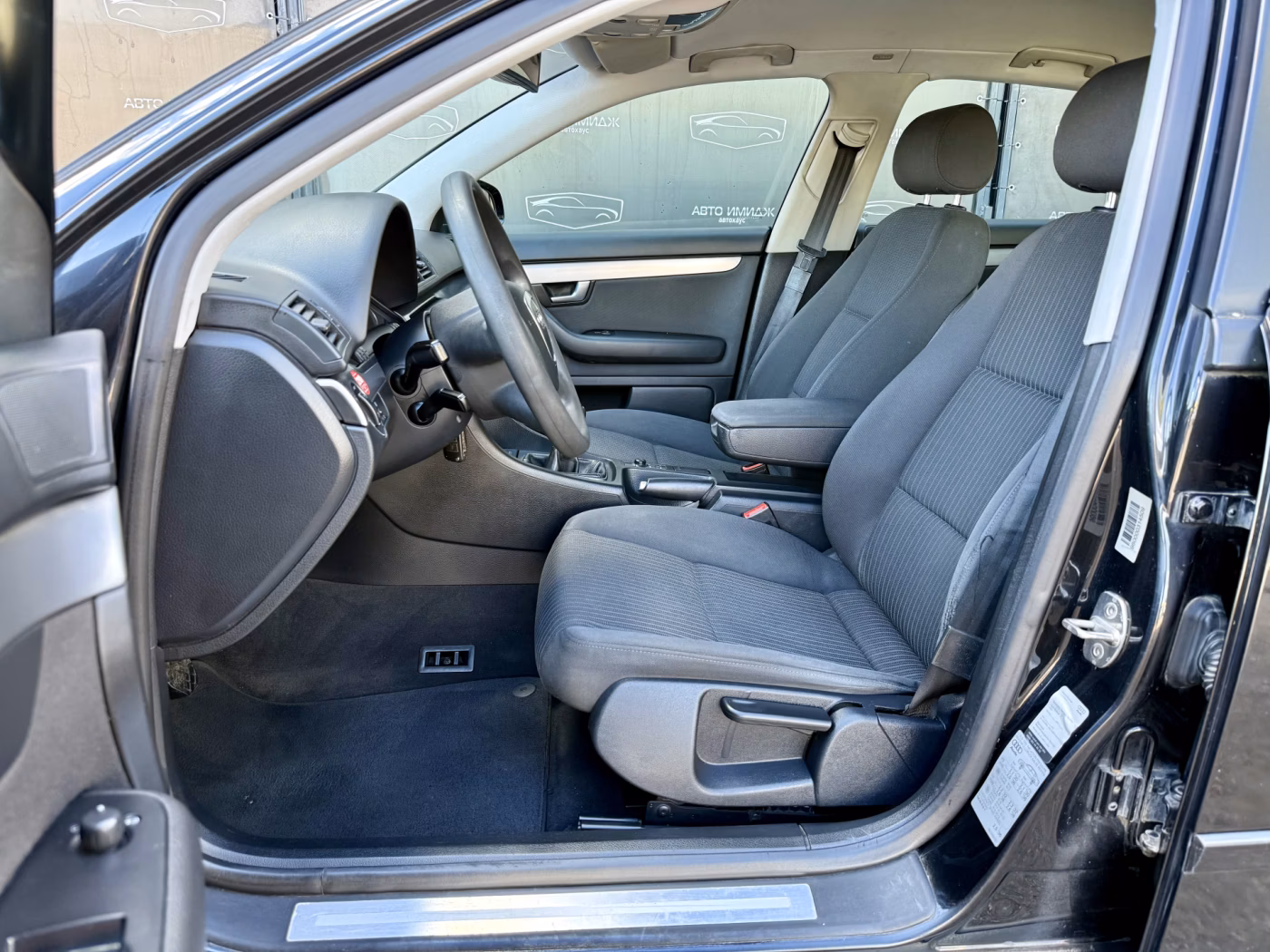 Audi A4 фото 14