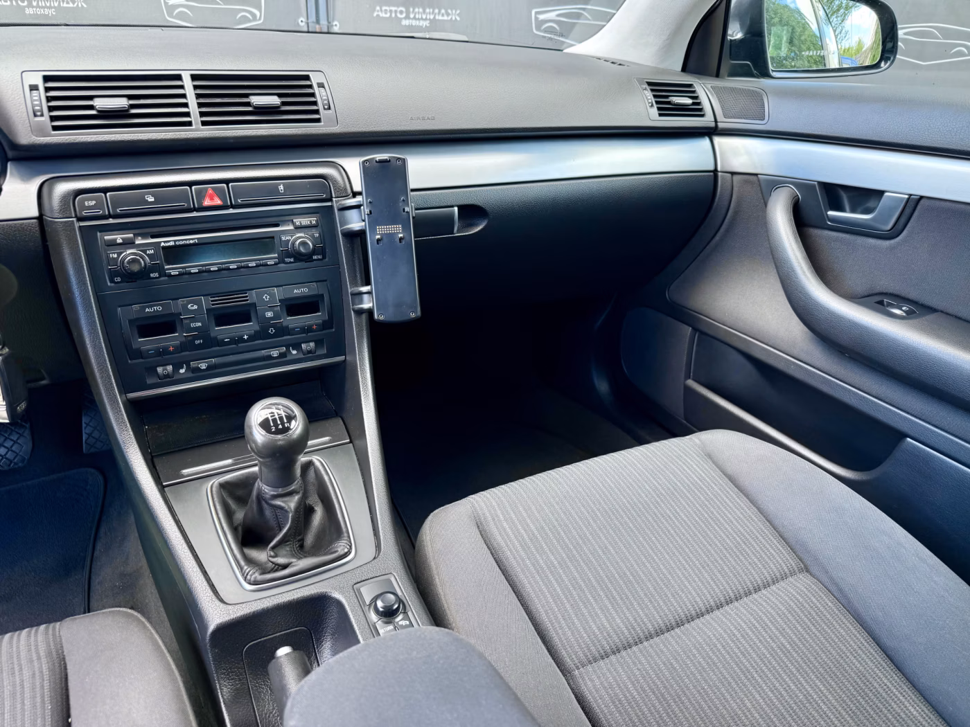 Audi A4 фото 15