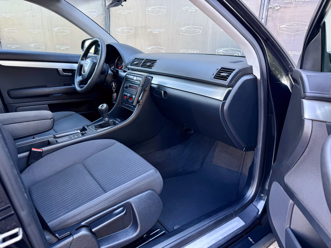 Audi A4 фото 22