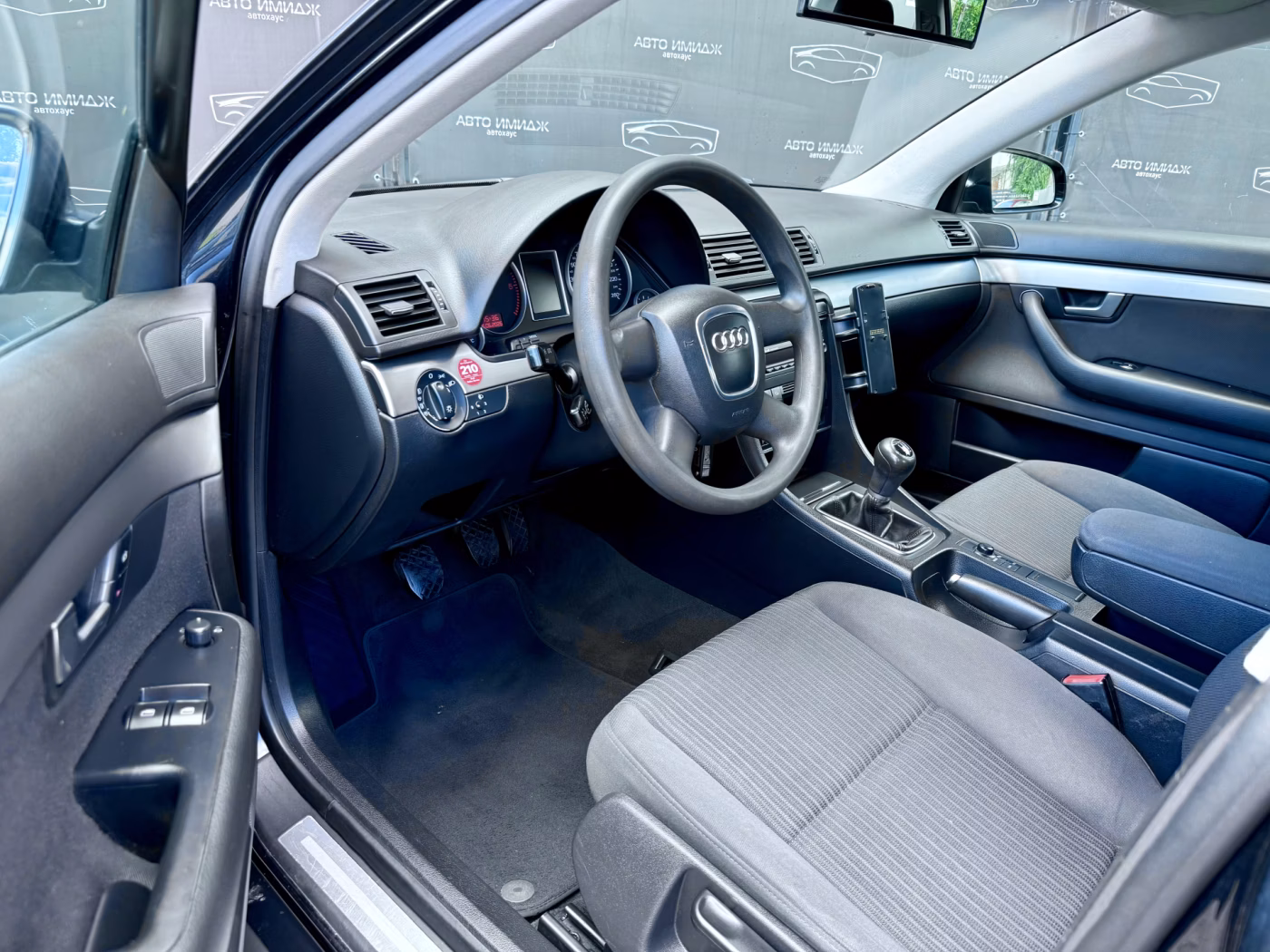 Audi A4 фото 20