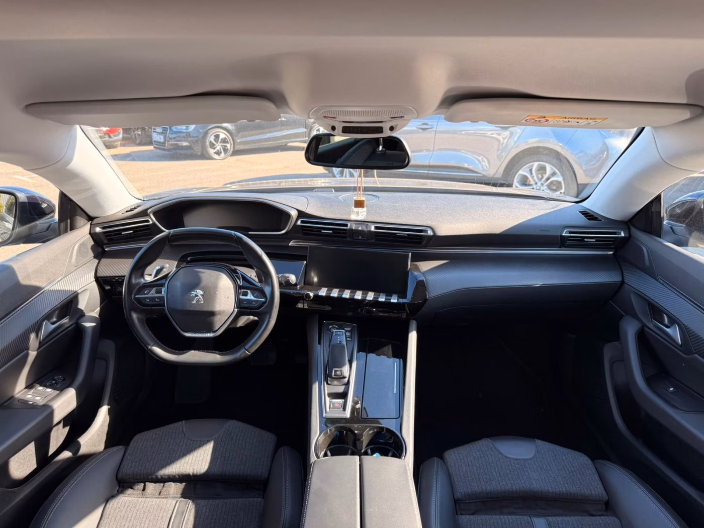 Peugeot 508 фото 12