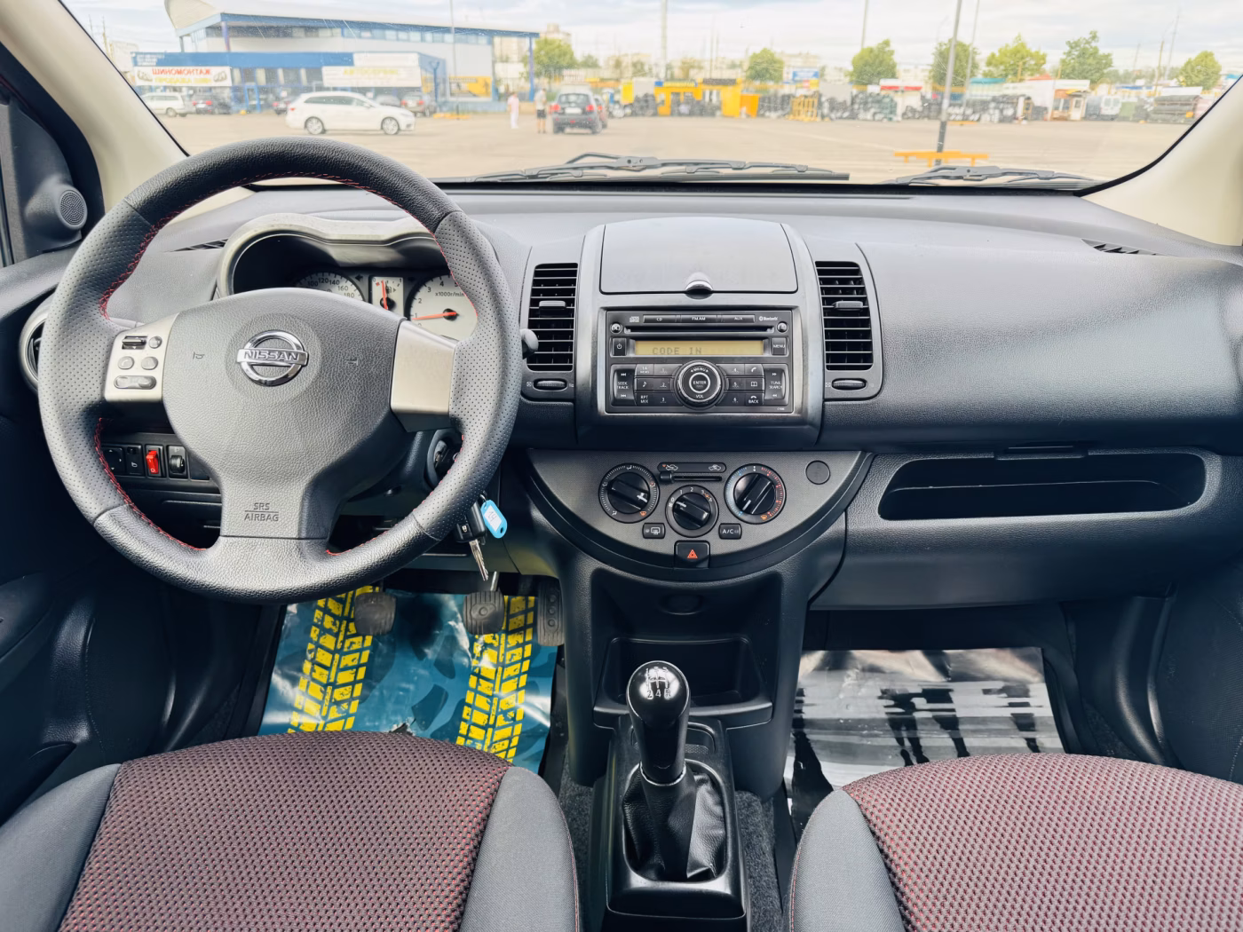 Nissan Note фото 8