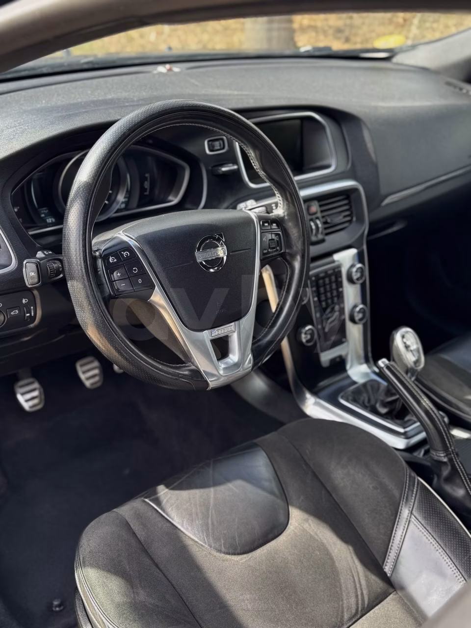 Volvo V40 фото 9
