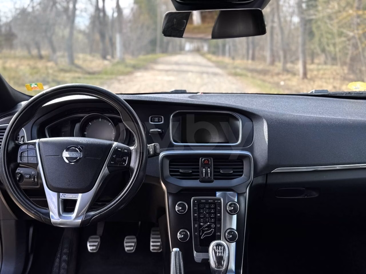 Volvo V40 фото 8