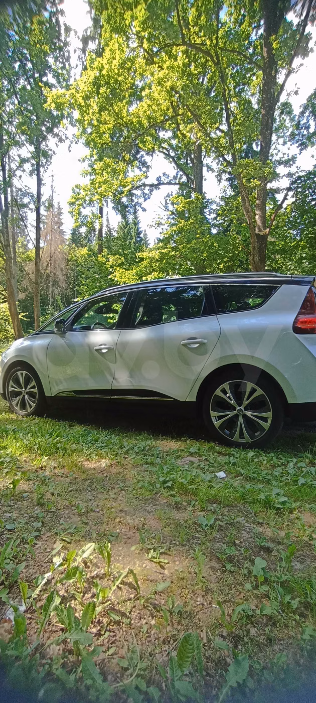 Renault Grand Scenic фото 7