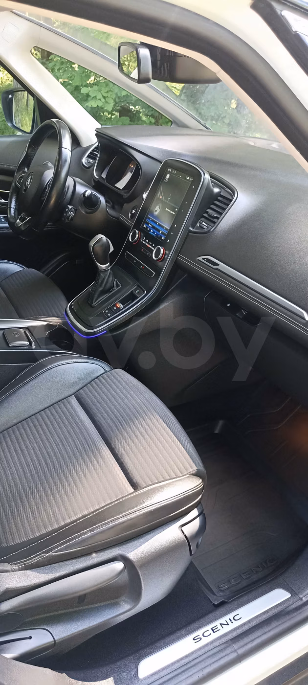 Renault Grand Scenic фото 10