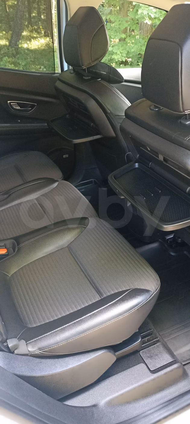 Renault Grand Scenic фото 12