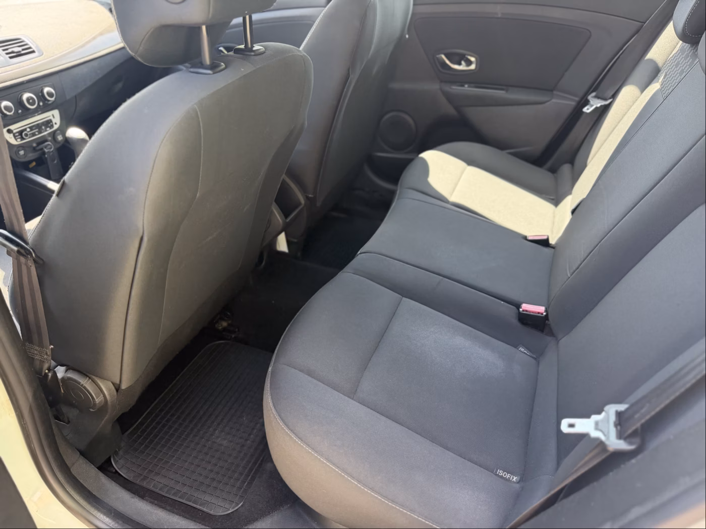 Renault Megane фото 12