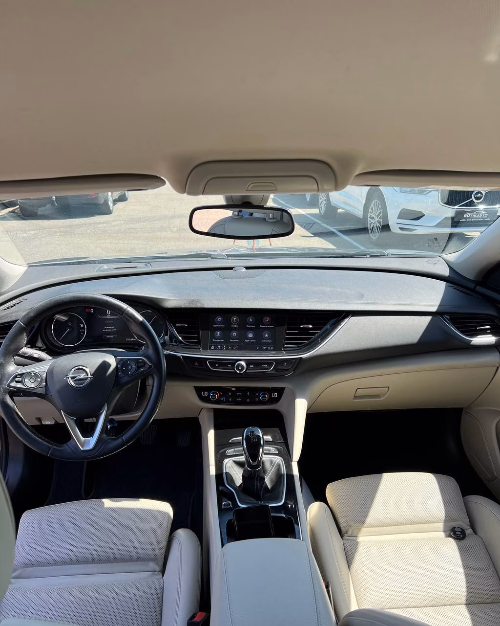 Opel Insignia фото 11