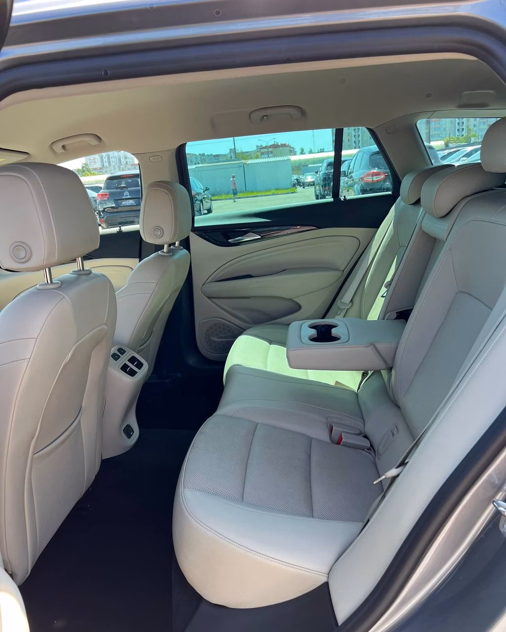 Opel Insignia фото 12