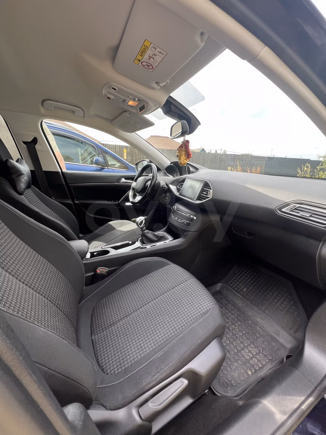 Peugeot 308 фото 16