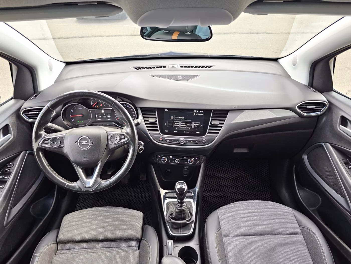 Opel Crossland X фото 22