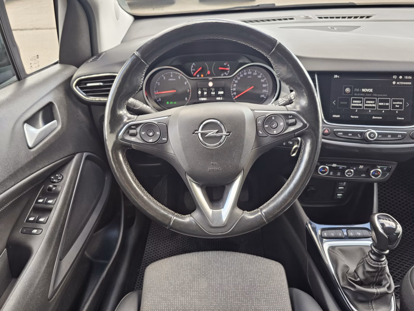 Opel Crossland X фото 23
