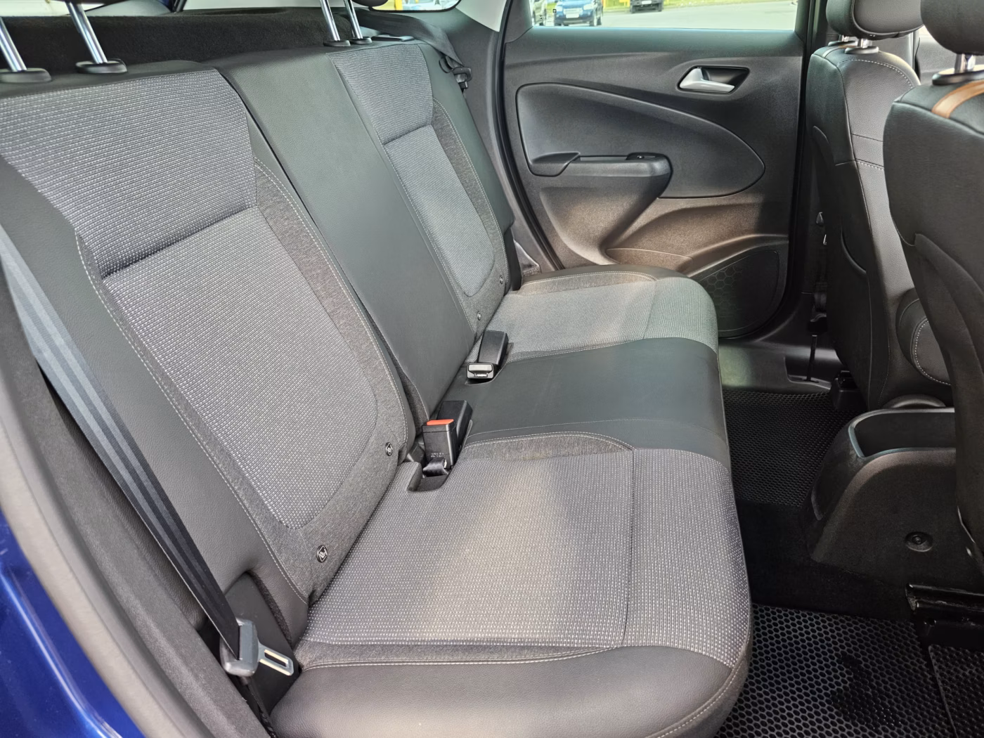 Opel Crossland X фото 19