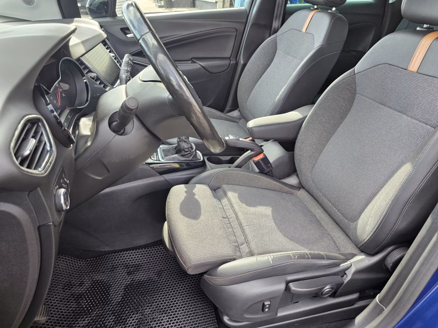 Opel Crossland X фото 13