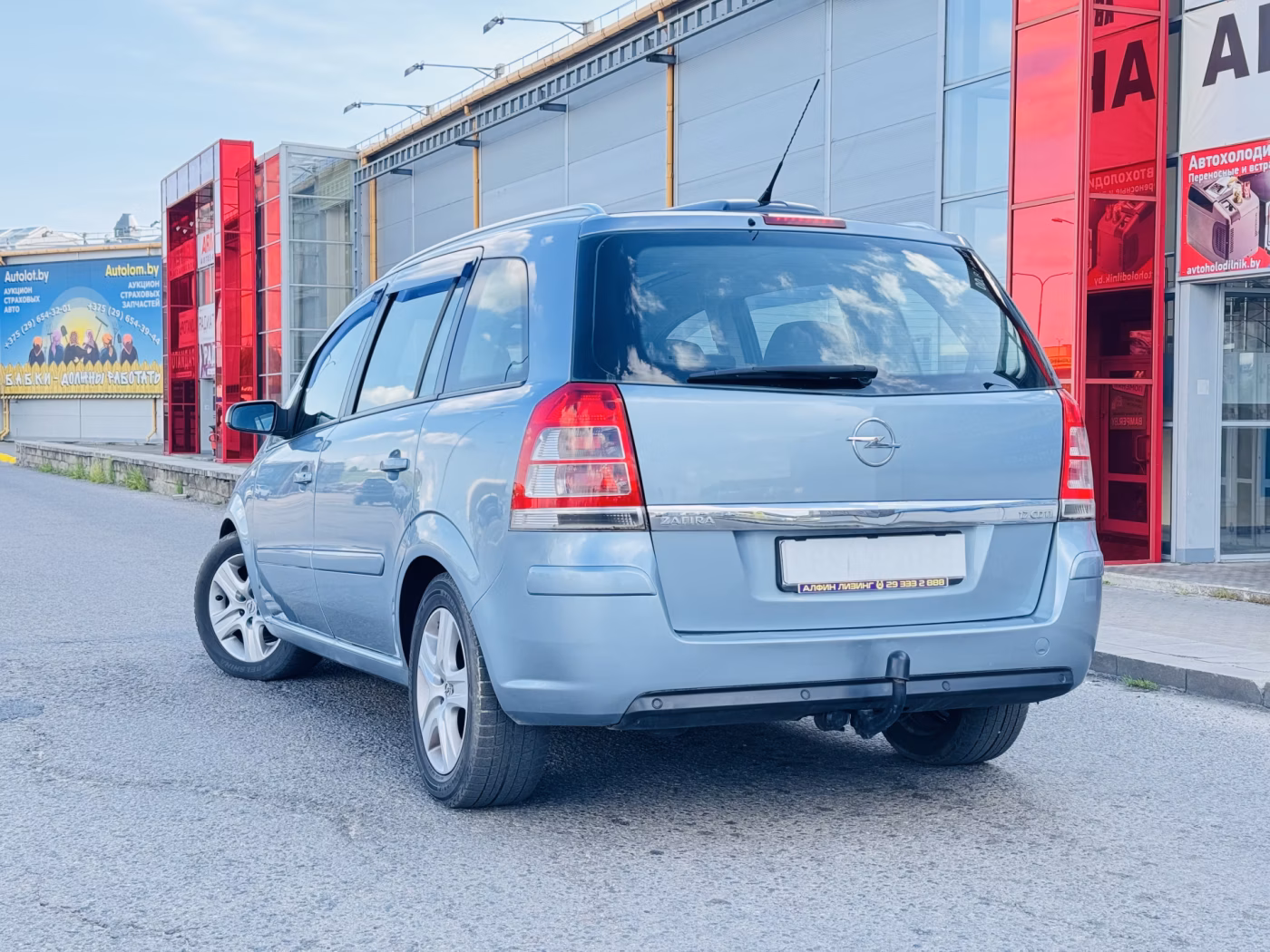 Opel Zafira фото 4