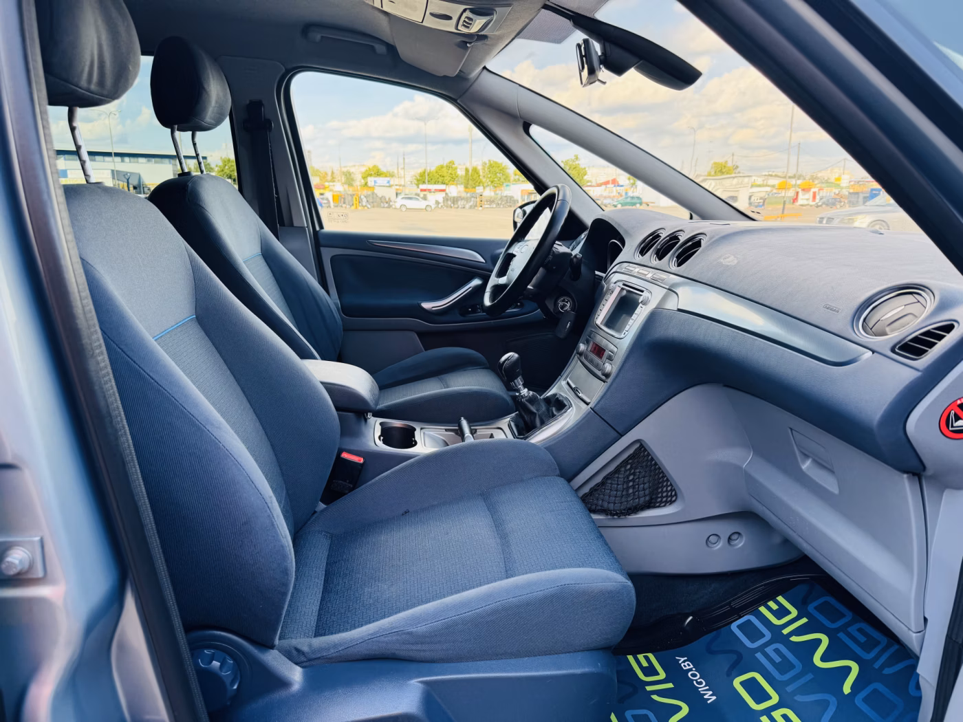 Ford S-MAX фото 9