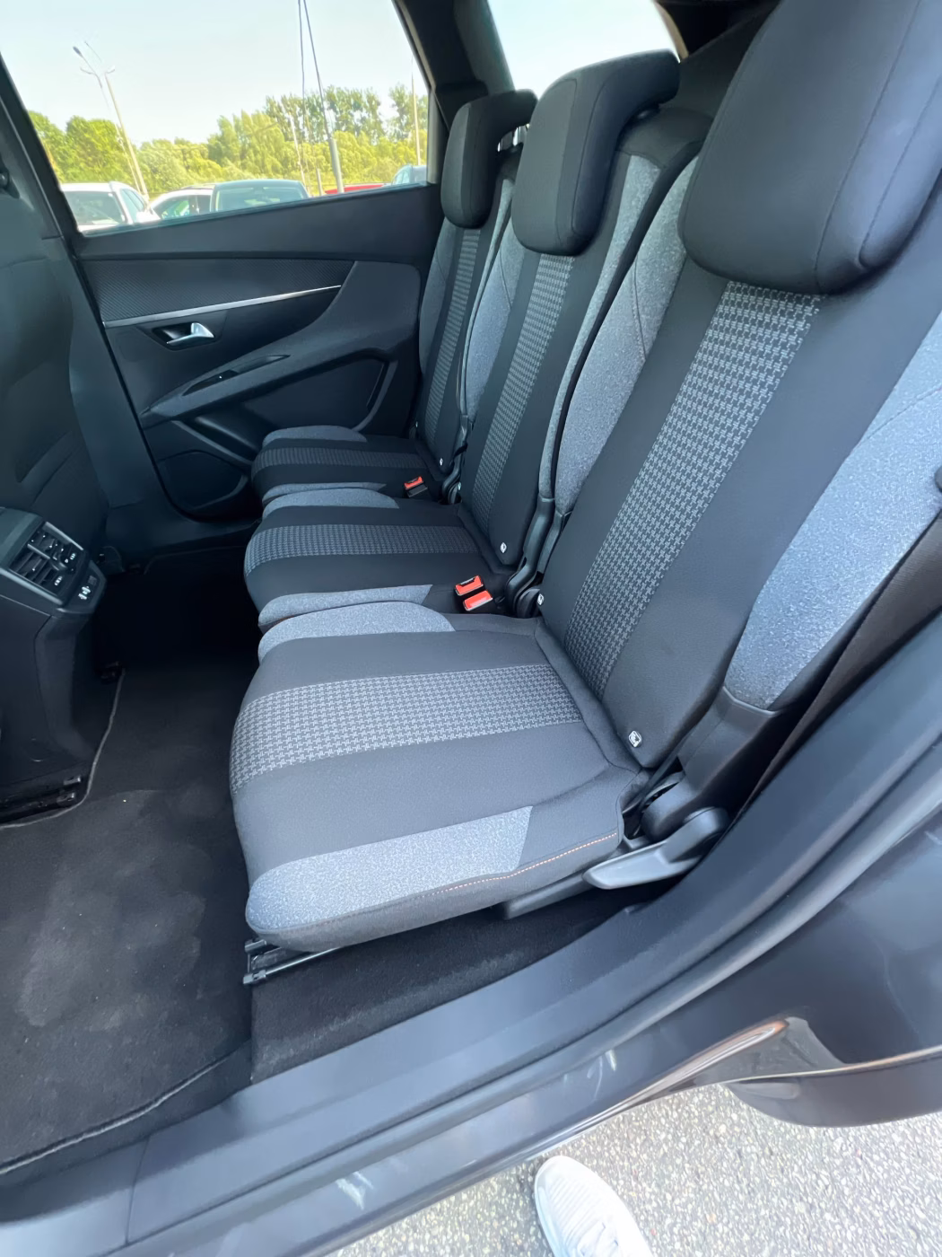 Peugeot 5008 фото 14