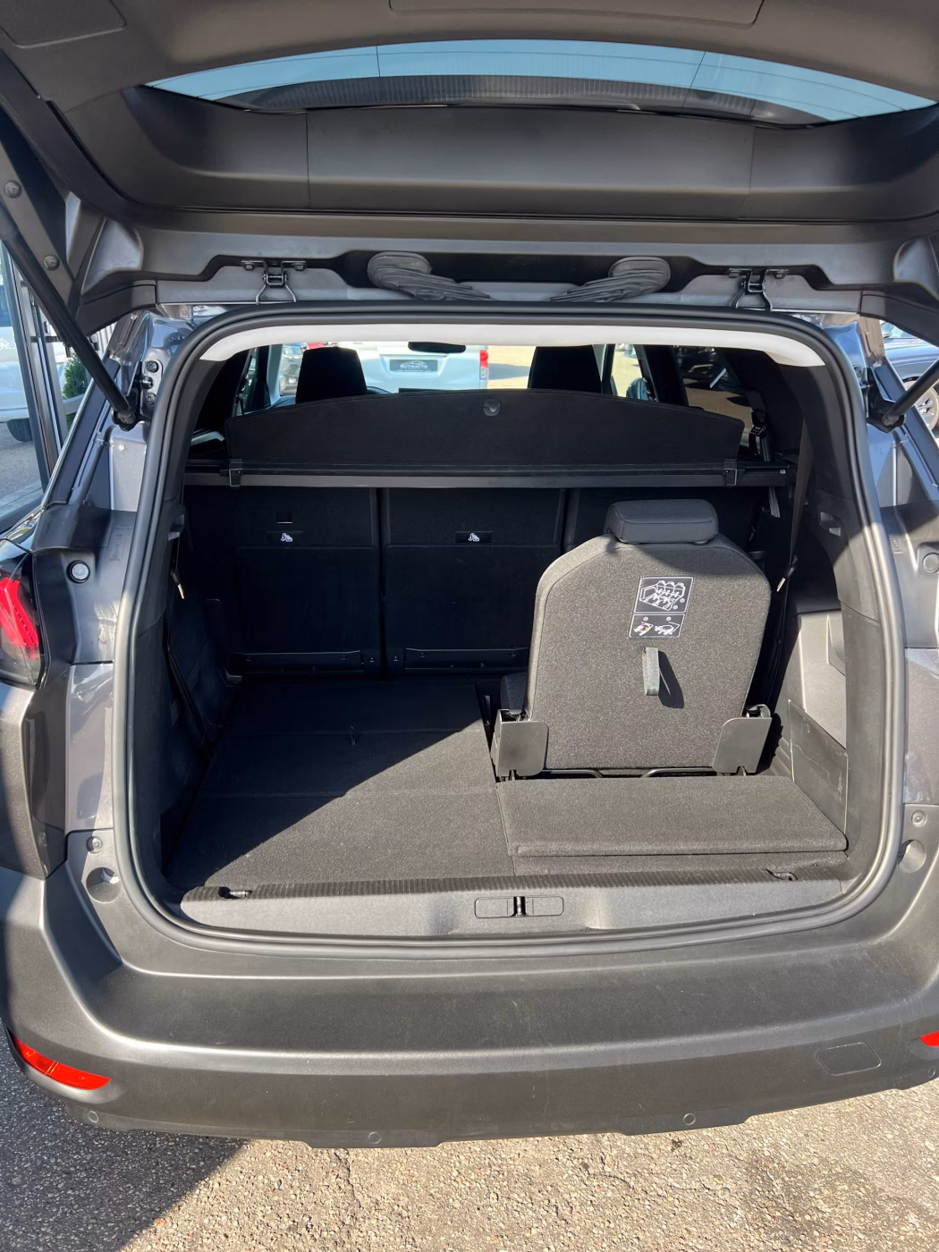 Peugeot 5008 фото 15