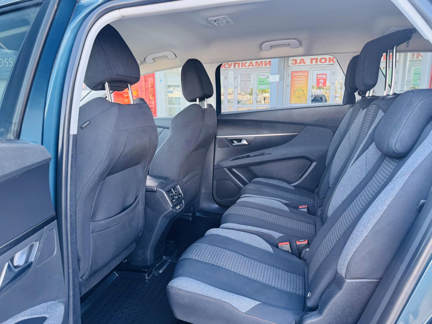 Peugeot 5008 фото 6