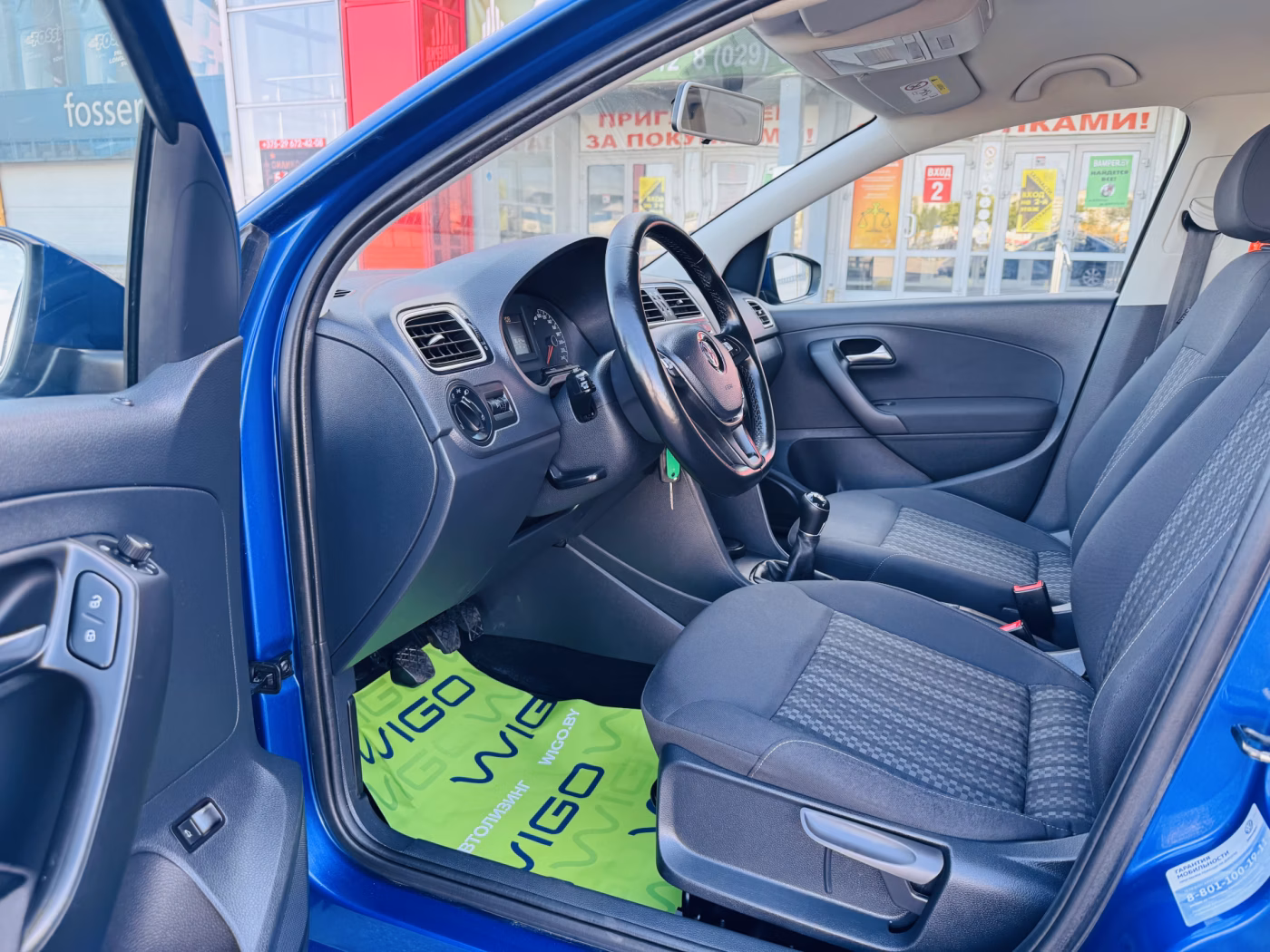 Volkswagen Polo Sedan фото 5