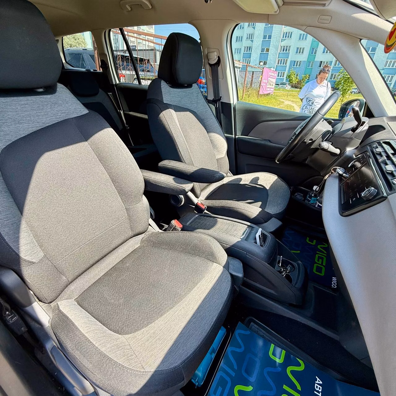 Citroen C4 Grand Spacetourer фото 13