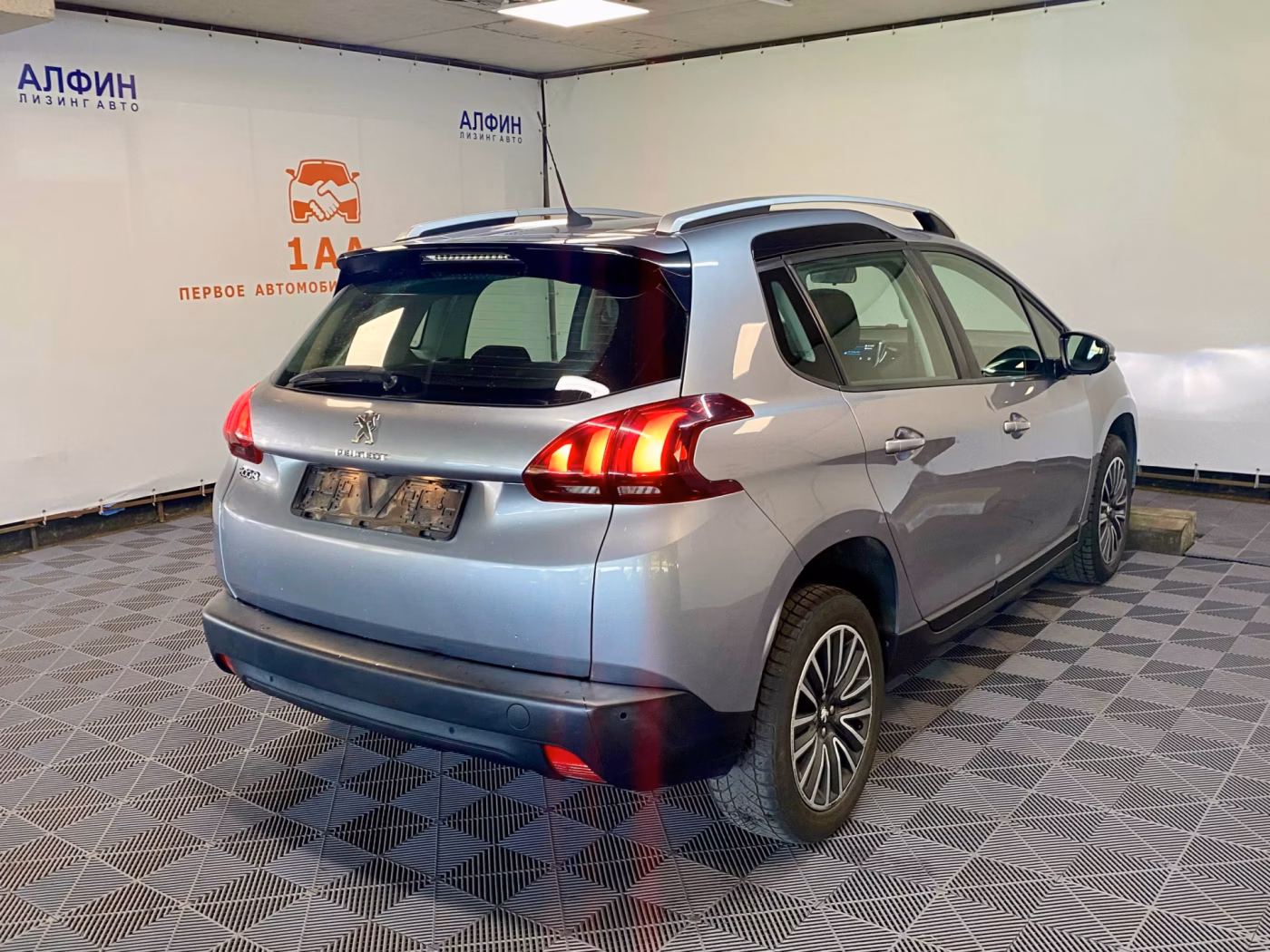 Peugeot 2008 фото 3