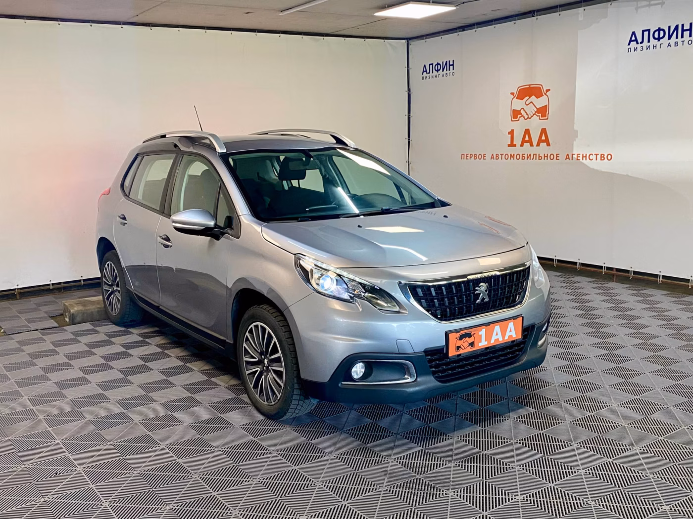 Peugeot 2008 фото 2