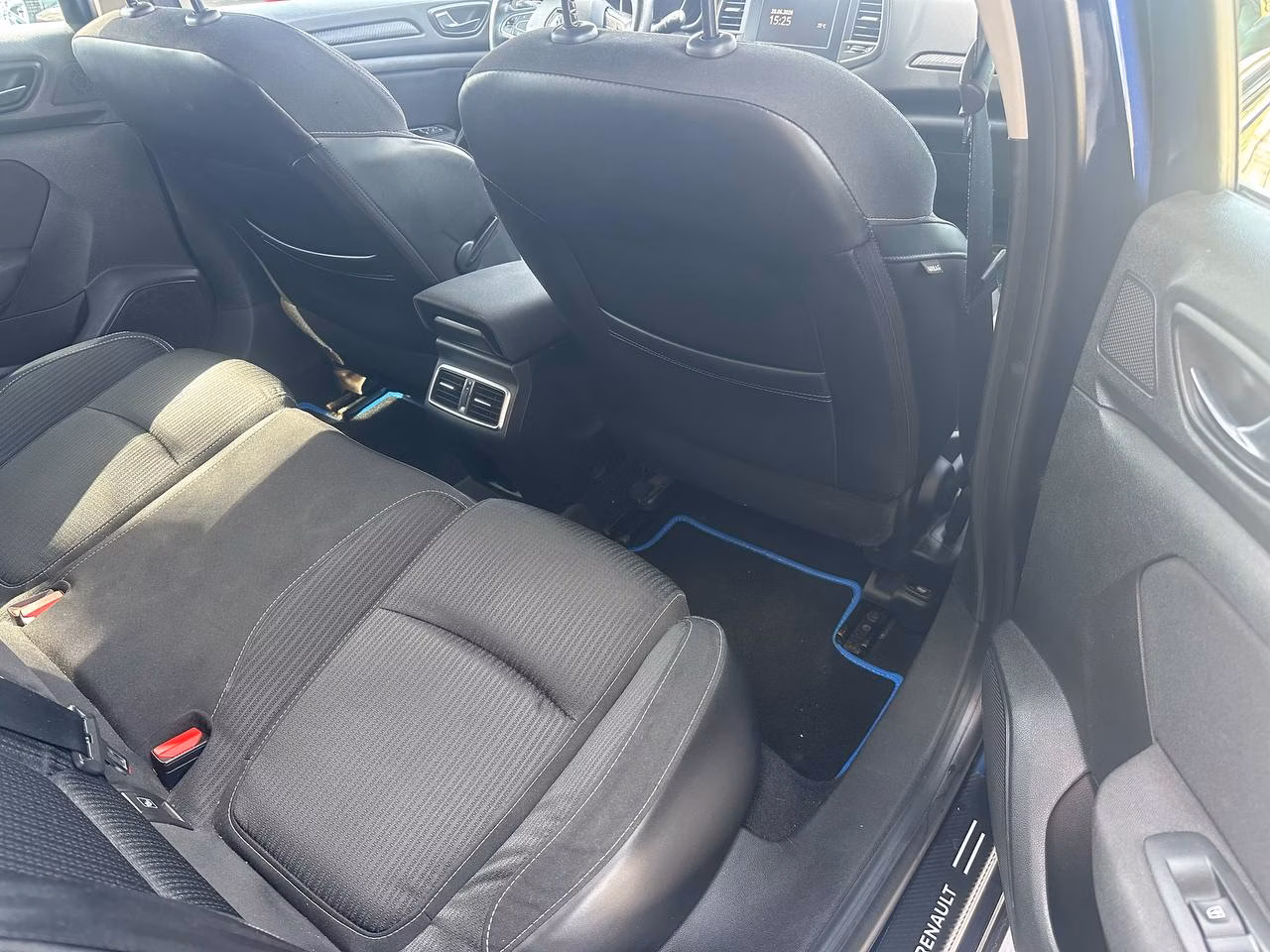Renault Megane фото 11